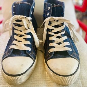 Converse like H and M interpretation  denim white runner sole  size 10